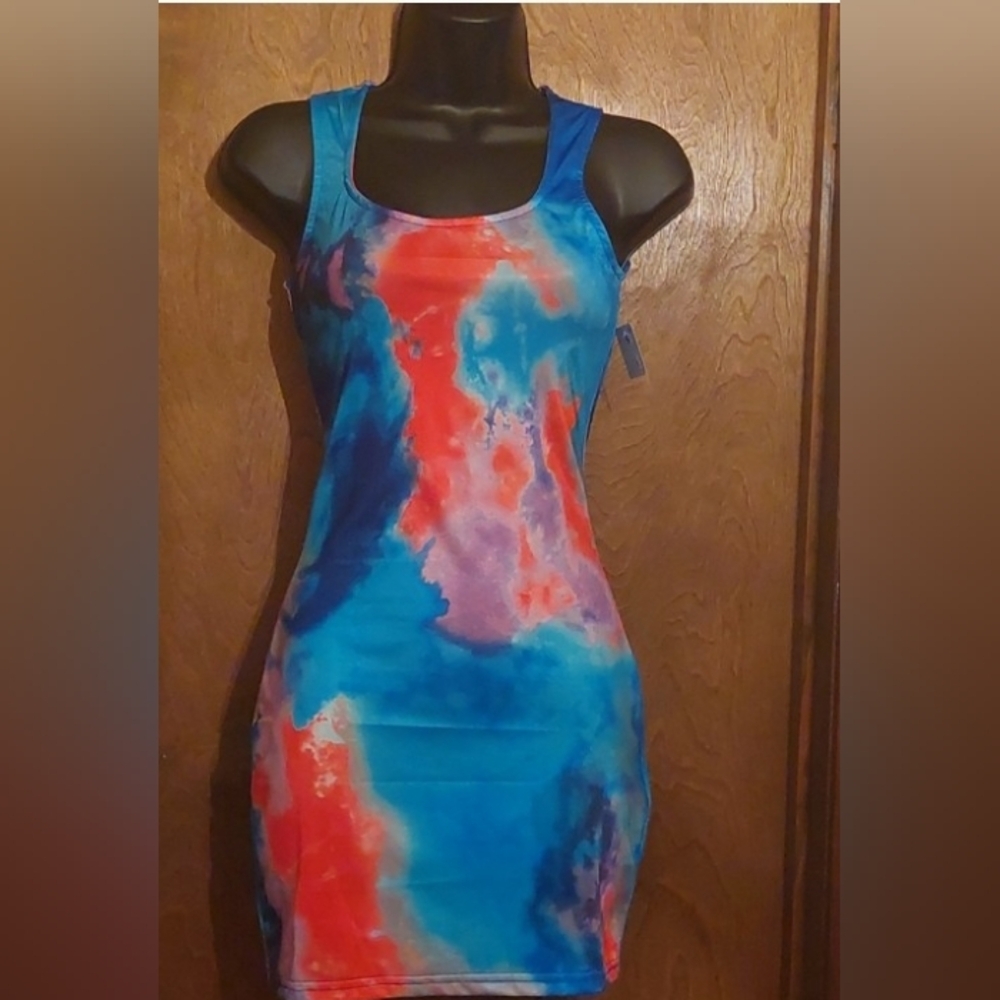 Vibrant Tye-Dye Mini Dress P2P 15' with Stretch- fits size s/m PTP 14, 31'L, nwt